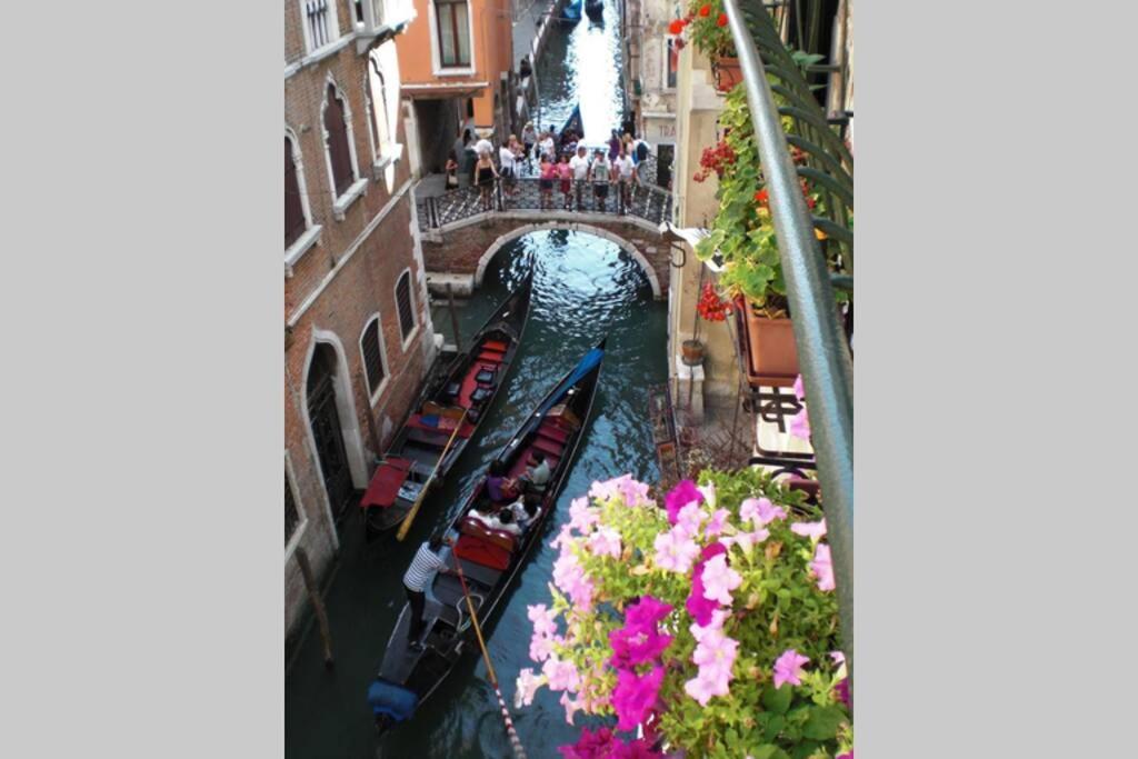 Leoncini With A Wonderful Canal View Apartament